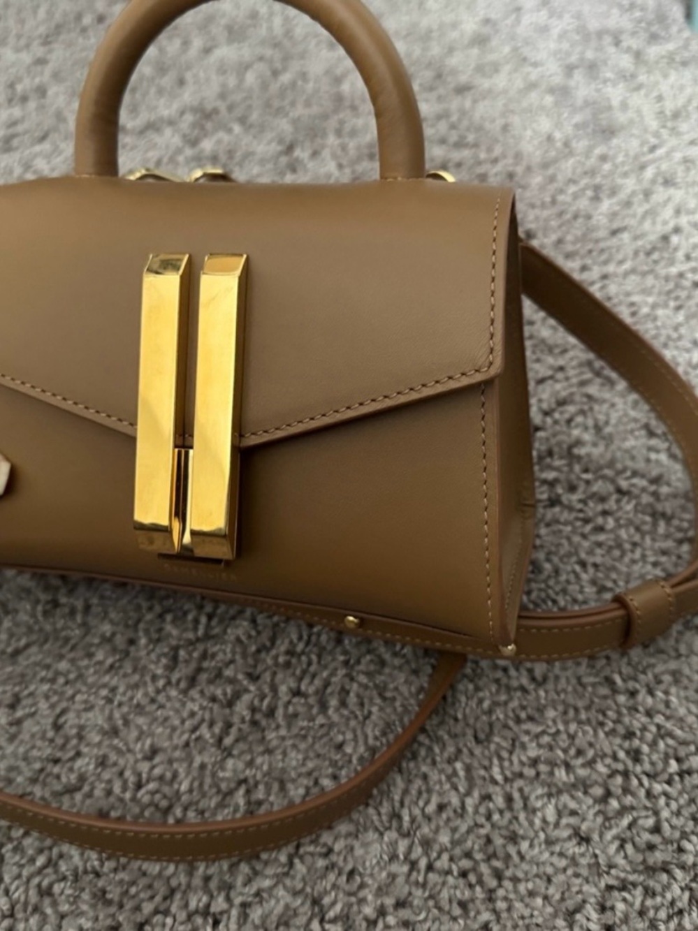 DeMellier Nano Montreal in the "Deep Toffee"